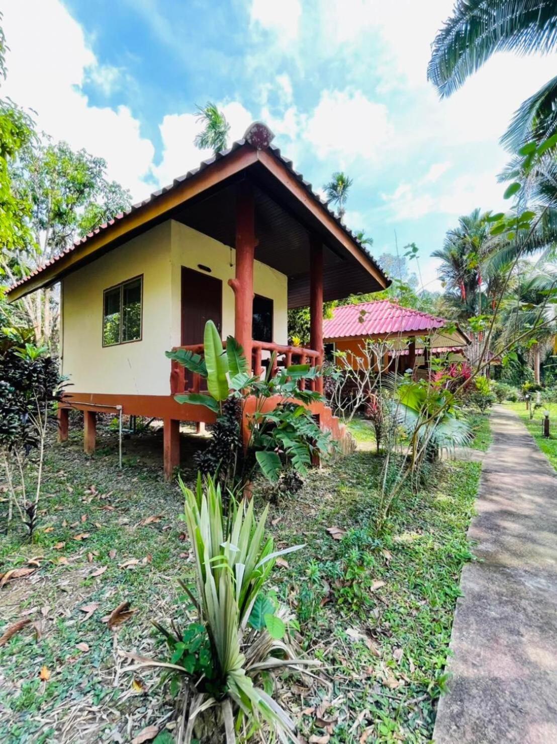 Hotel Khao Sok Nung House Khao Sok National Park Exterior foto